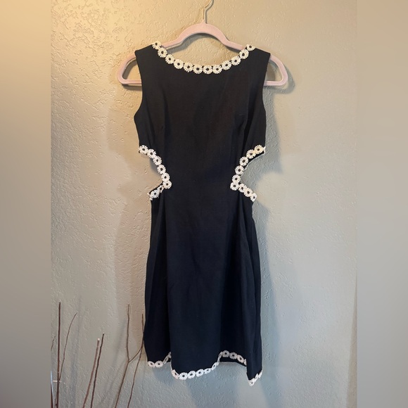 Vintage Jon McCauley Black Linen Daisy Trim Dress – Size Small - Picture 2 of 8